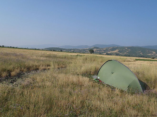 Kampınızı gün batmadan kurmalısınız. | Makedonya