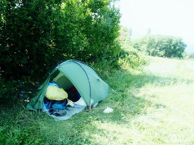 Kamp çadırı garaj bölümü büyük avantaj | Makedonya